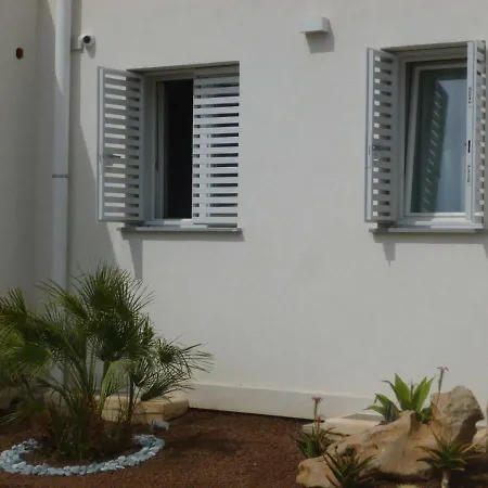 بيت للعطل Charm *