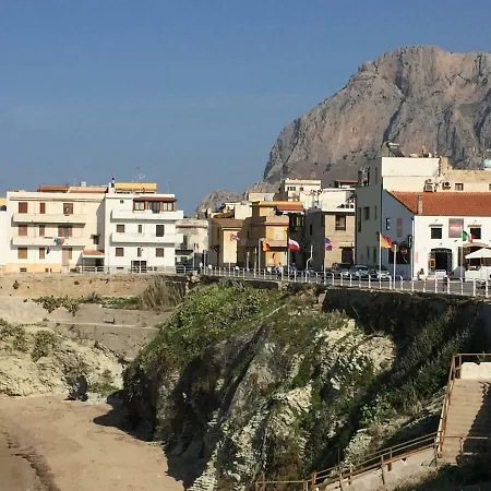 Charm * تيراسيني